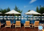 Отель:  	Centara Grand West Sands Resort & Villas. Бассейн у пляжа