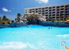 Отель:  	Centara Grand West Sands Resort & Villas. Бассейн Волна