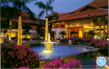 Отель: The Westin Resort Nusa Dua . вечером у бассейна